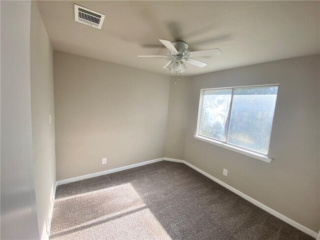 Building Photo - 6417 Orange Blossom Way