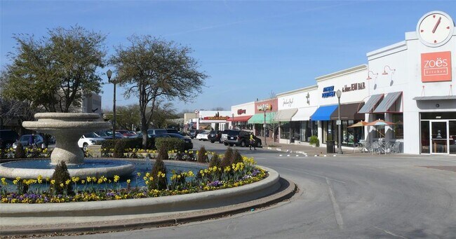 Building Photo - 6000 Auburndale Ave