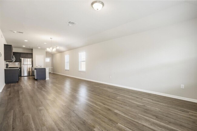 Building Photo - 201 Frederick Dr