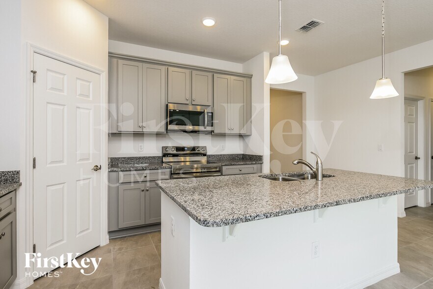 Building Photo - 1202 Ponca Rd