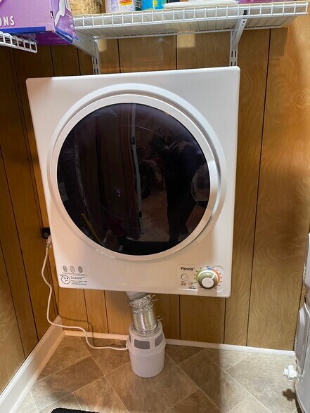 Building Photo - 220 Pearson Dr