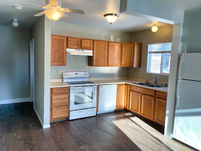 Building Photo - 506 Waukesha Ave