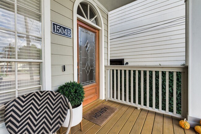 Building Photo - 1504 W 23rd St