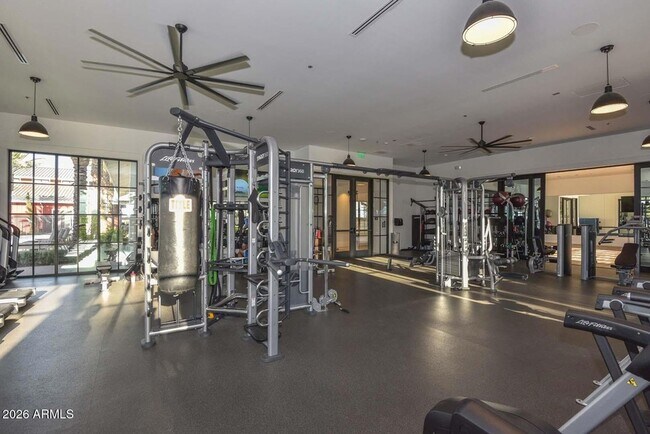 Building Photo - 11300 N Casa Dega Dr