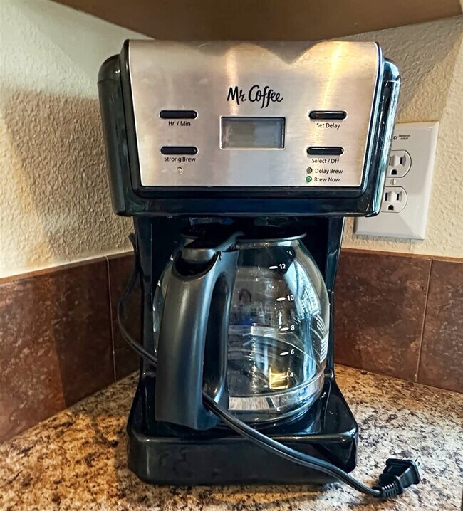 Building Photo - 218 Ironwood Dr