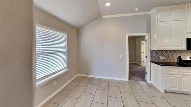 Building Photo - 4201 SE 38th St