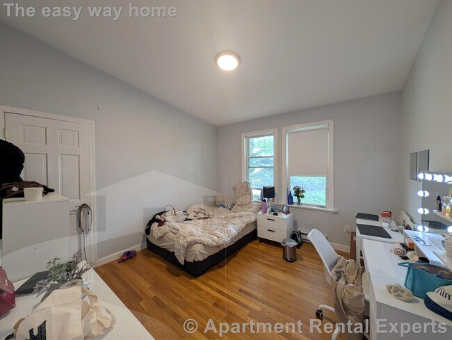 Building Photo - 16 Curtis Ave