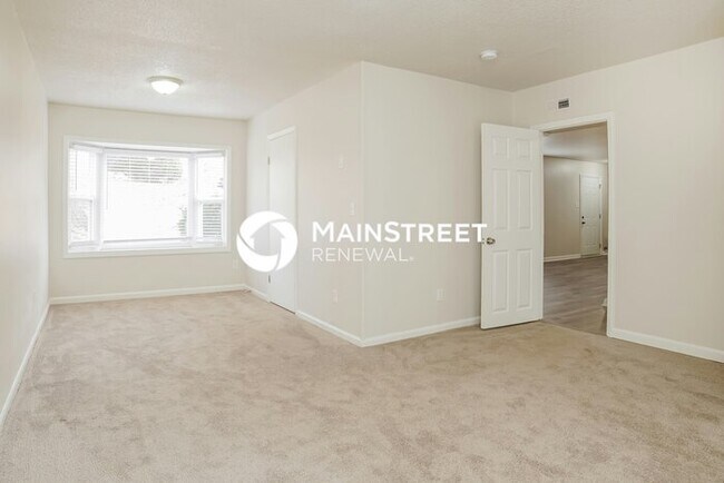 Building Photo - 5 Bedroom Pet-Friendly Home in Winston-Salem, NC with Main Street Renewal