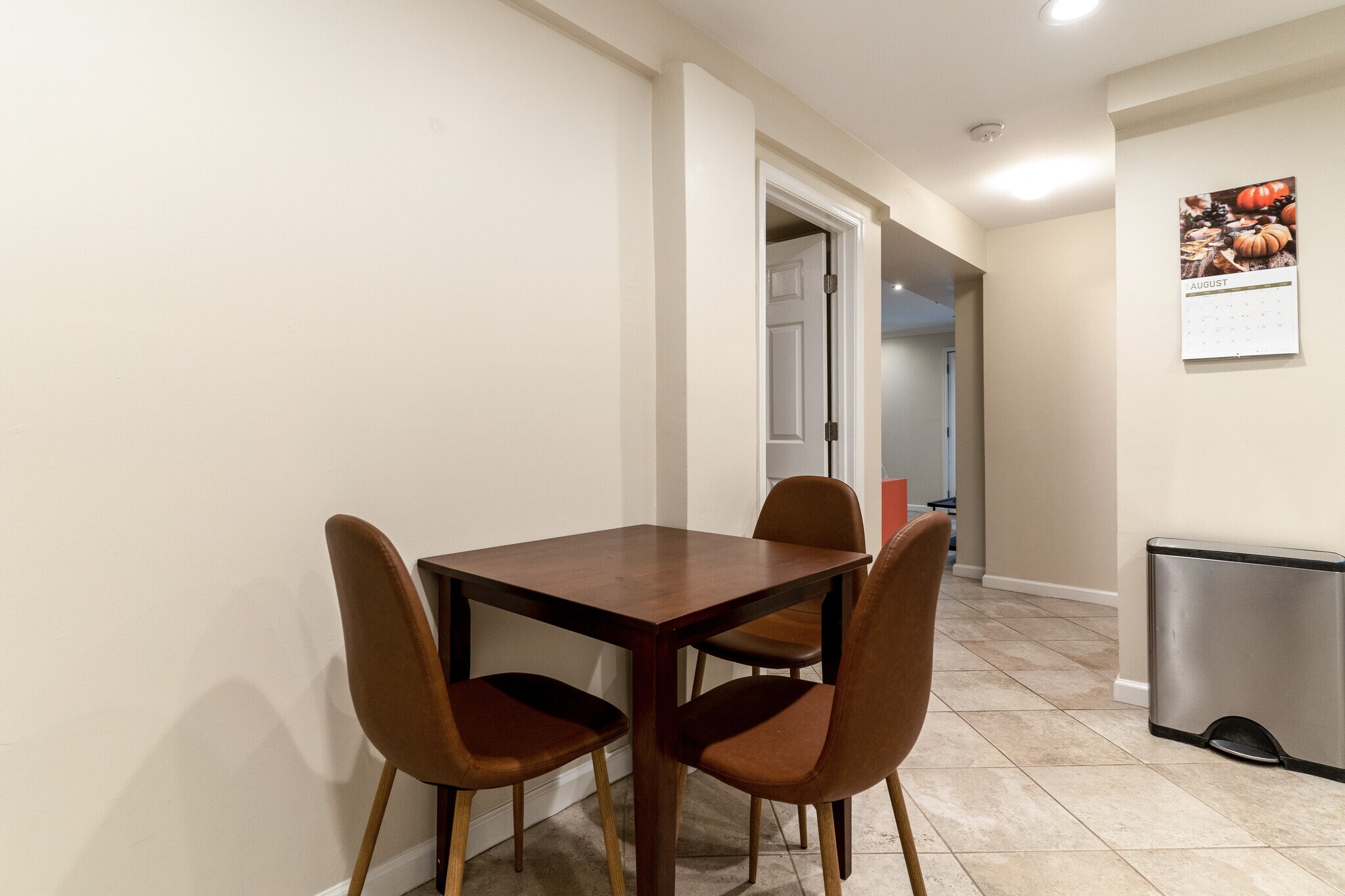 Table space kitchen - 1304 Belmont St NW