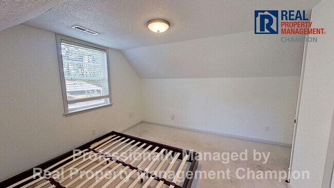 Building Photo - 4723 Waltmoor Rd