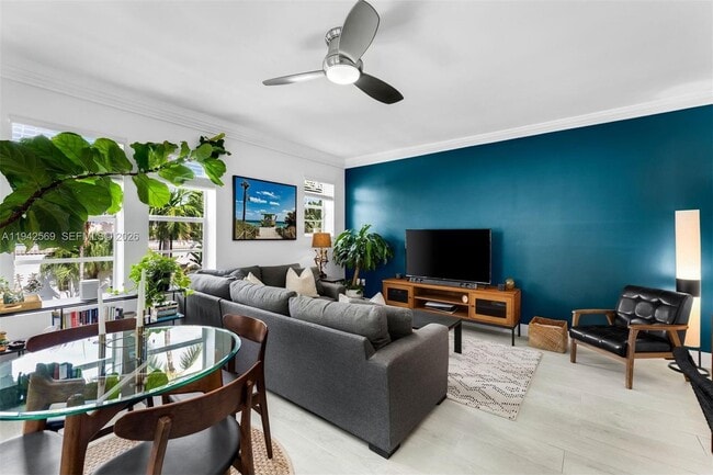 Building Photo - 1559 Michigan Ave