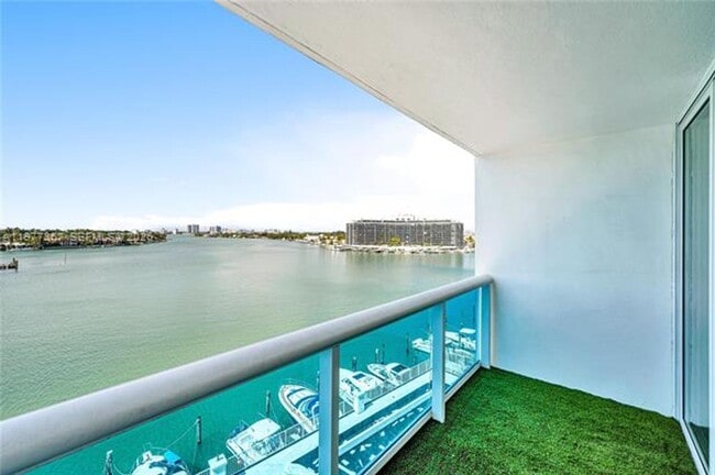 Building Photo - 6770 Indian Creek Dr