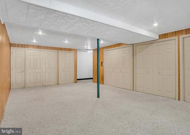 Building Photo - 4178 Kittatinny Dr