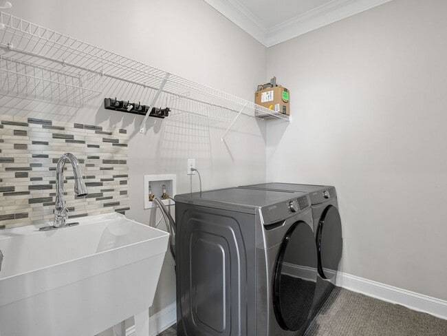 Building Photo - Premier Greenville Living: Stunning 4 Bed (Master on the Main), 3.5 Bath Home, NO APPLICATION FEE...