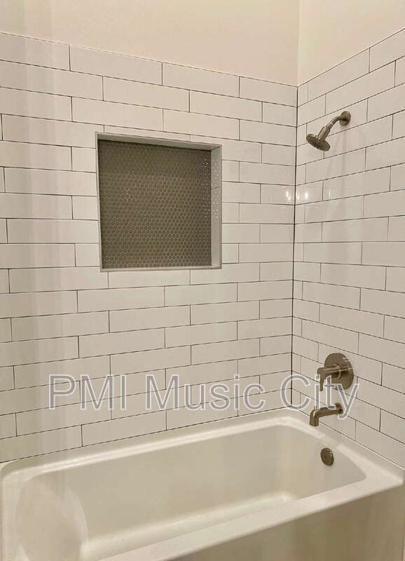 Building Photo - 1677 54th Ave N