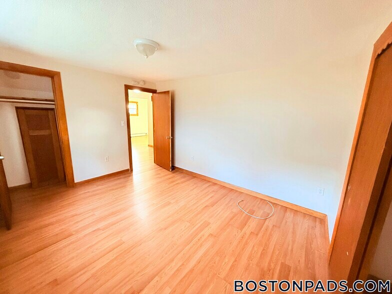 Building Photo - 100 Readville St