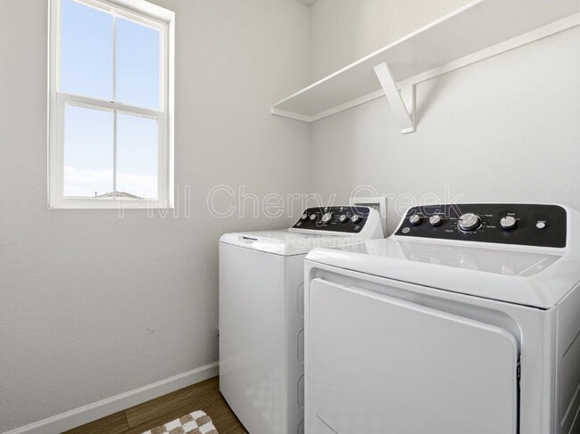 Building Photo - 3424 N Grand Baker Ct