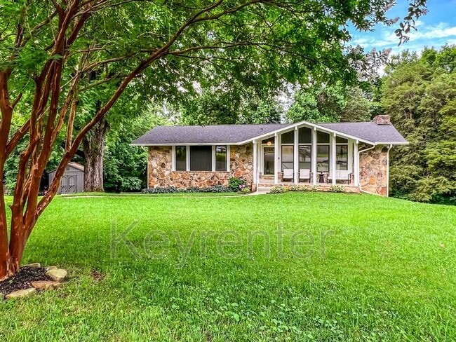Building Photo - 9208 Moreno Ln