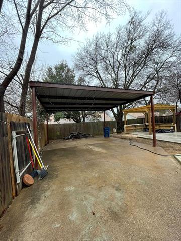 Building Photo - 2907 Hilltop Dr