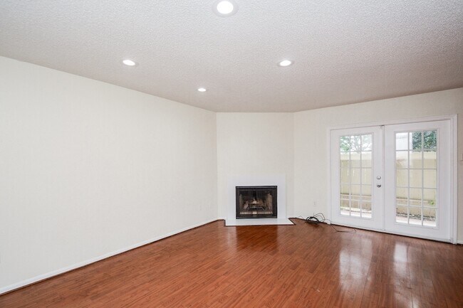 Building Photo - 2120 El Paseo St