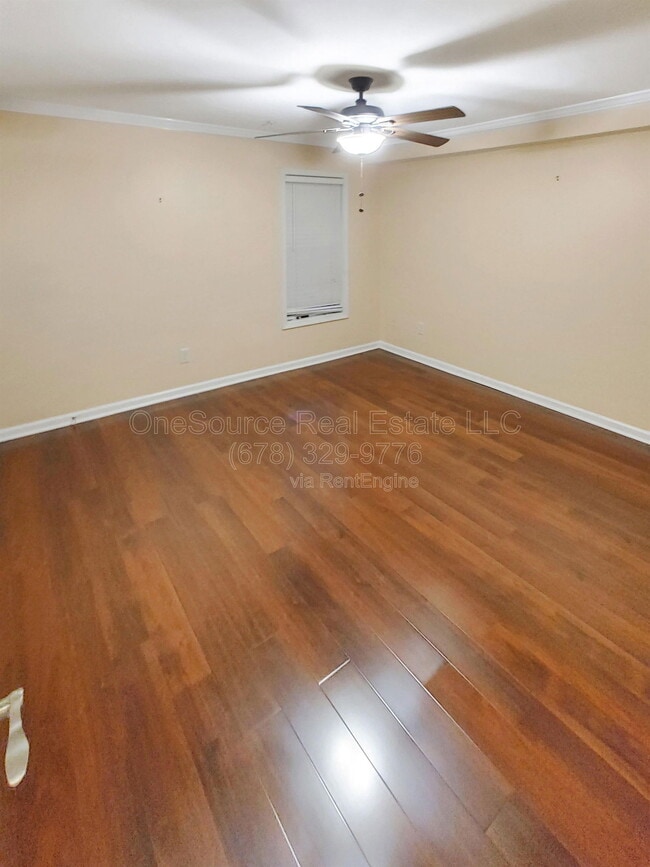 Building Photo - 401 Augusta Dr