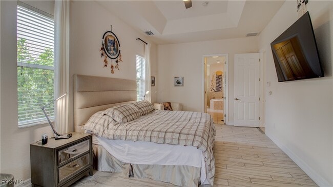 Building Photo - 1924 Savona Pkwy