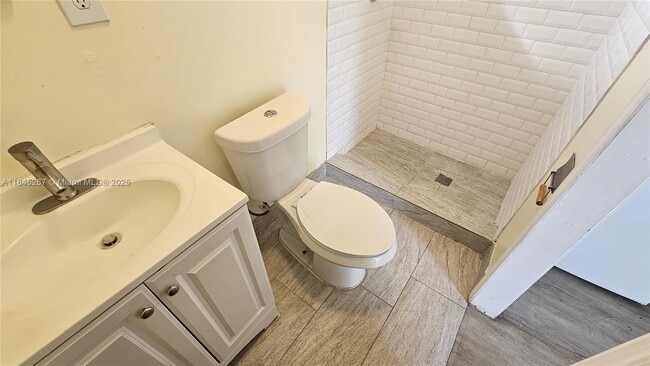 Building Photo - 1836 Roosevelt St