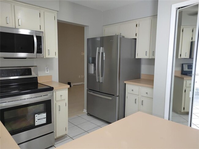 Building Photo - 1668 Spicewood Ln