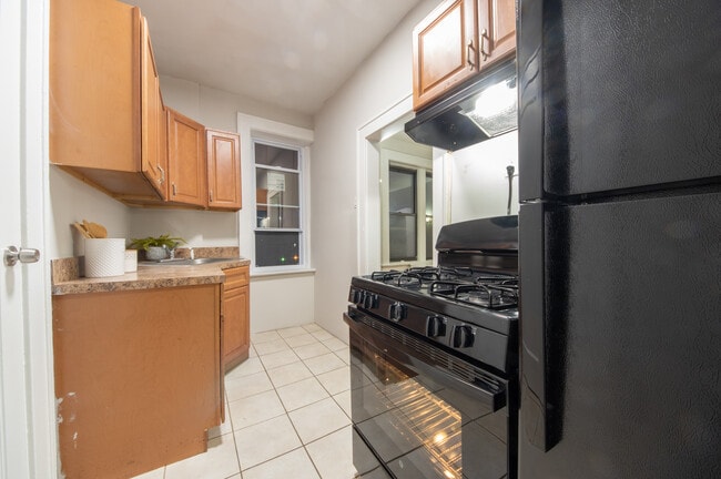 Building Photo - Randolph Manor Apartments