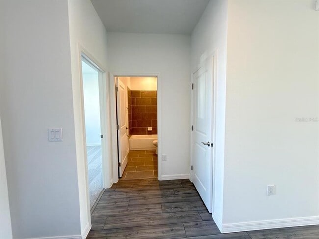 Building Photo - 1327 Normandy Dr