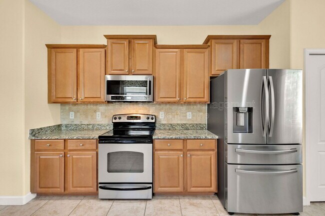 Building Photo - 3677 Serena Ln