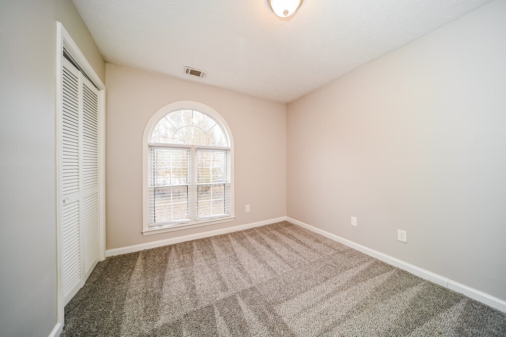 Building Photo - 260 Landing Dr