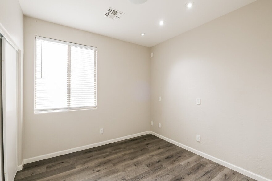 Building Photo - 3117 W St Kateri Dr