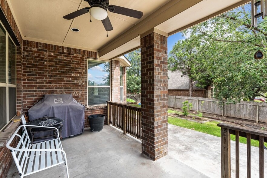 Building Photo - 8718 Silver Rock