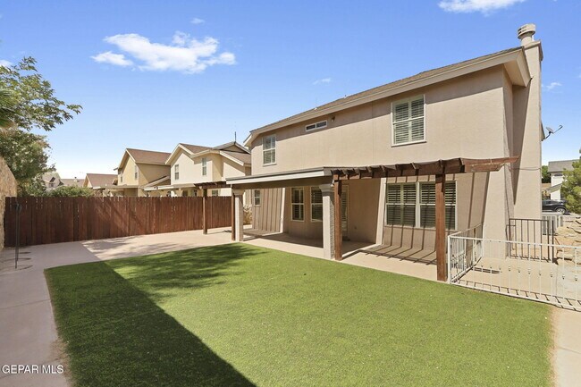 Building Photo - 527 Longleaf Pl