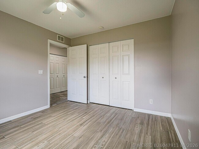 Building Photo - 1456 25th Ct SW