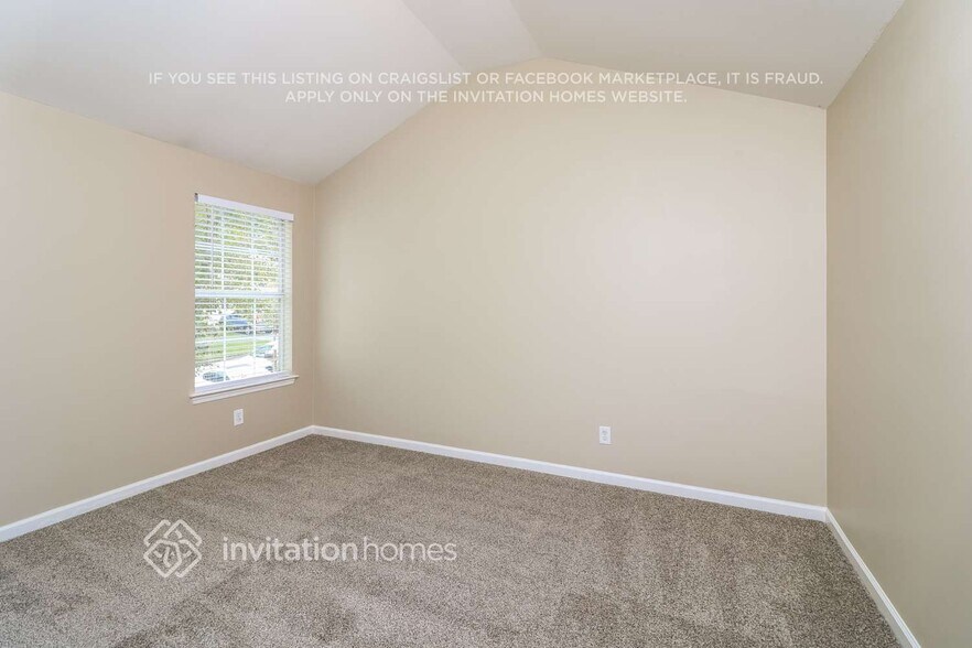 Building Photo - 107 Hidden Creek Dr