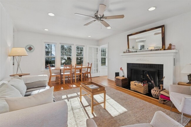 Building Photo - 1240 W Rd