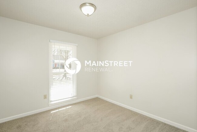 Building Photo - 4 Bedroom Pet-Friendly Home in GERMANTOWN, TN with Main Street Renewal