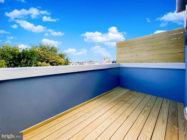 Building Photo - 2027 N 5th St