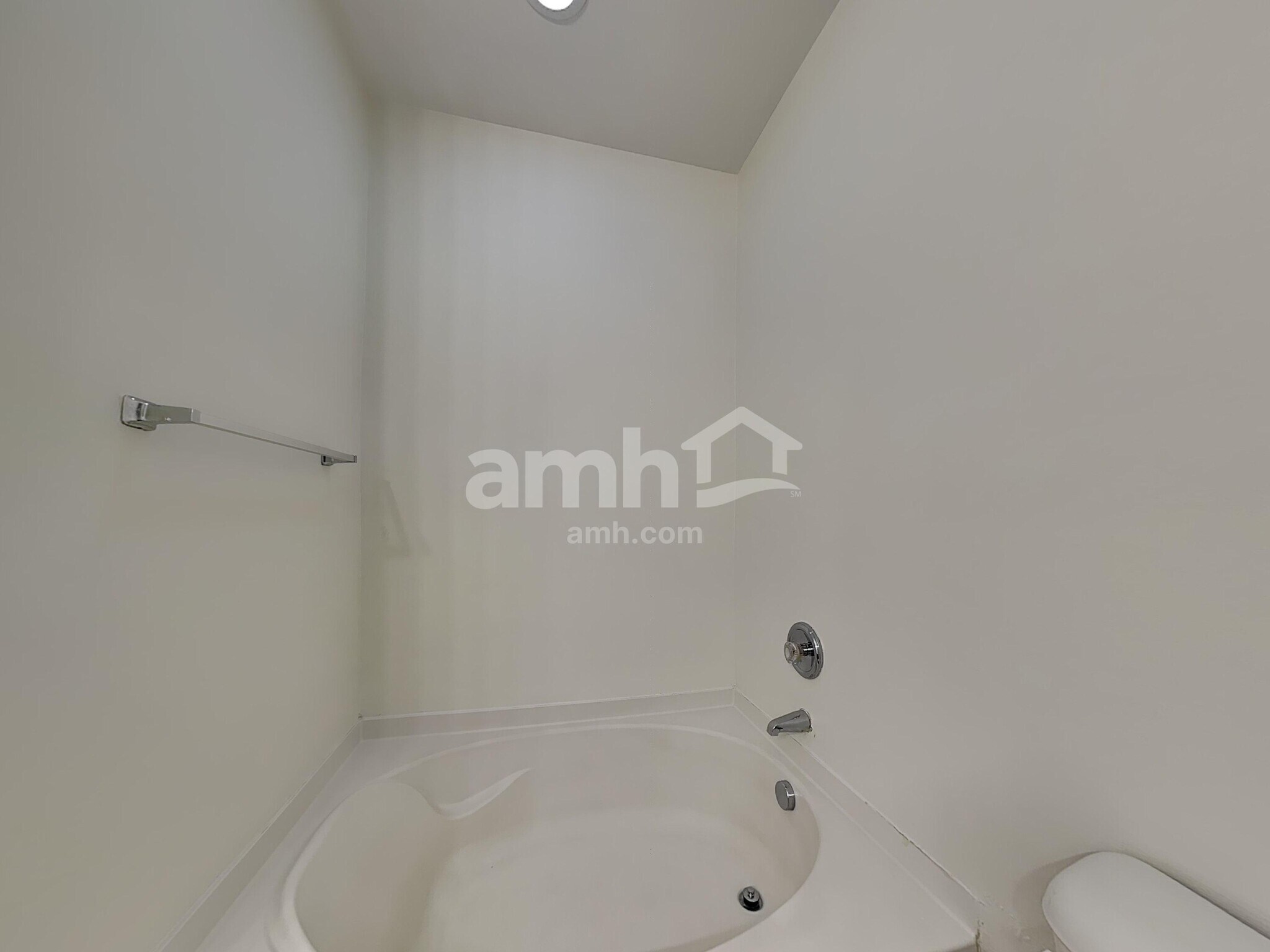 Building Photo - 157 Flanders Dr