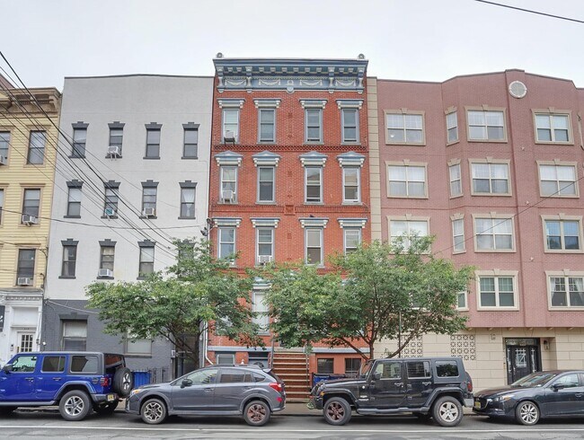 Building Photo - 218 Jefferson St