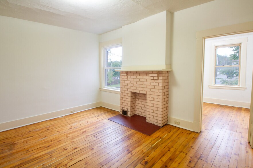 Building Photo - 132 S Trenton Ave