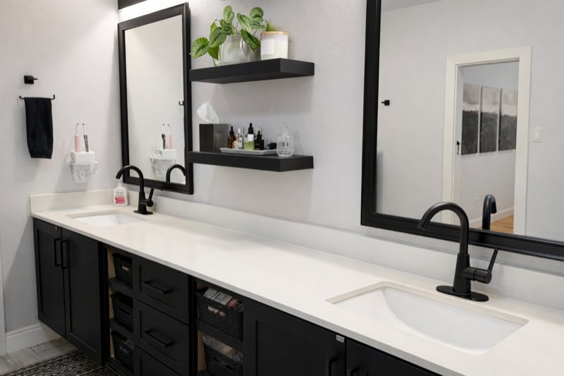 Building Photo - 112 S Army Ave