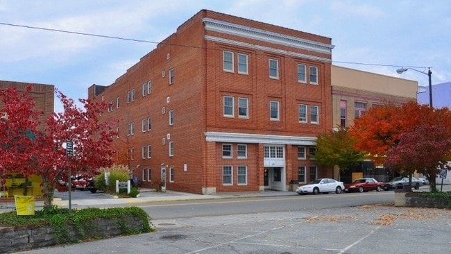 Primary Photo - Bluegrass Community Apartments