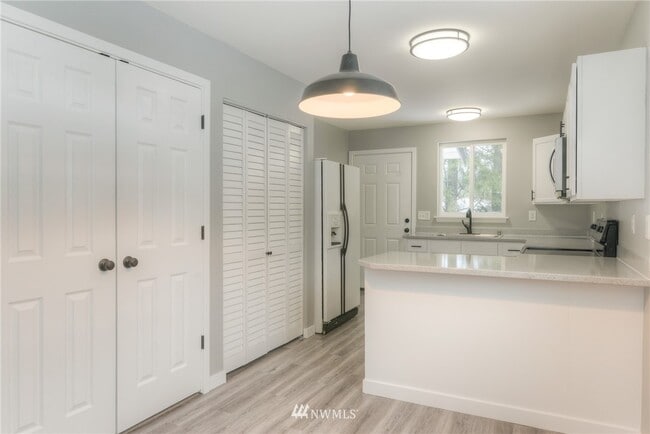 Building Photo - 9206 144th St Ct NW