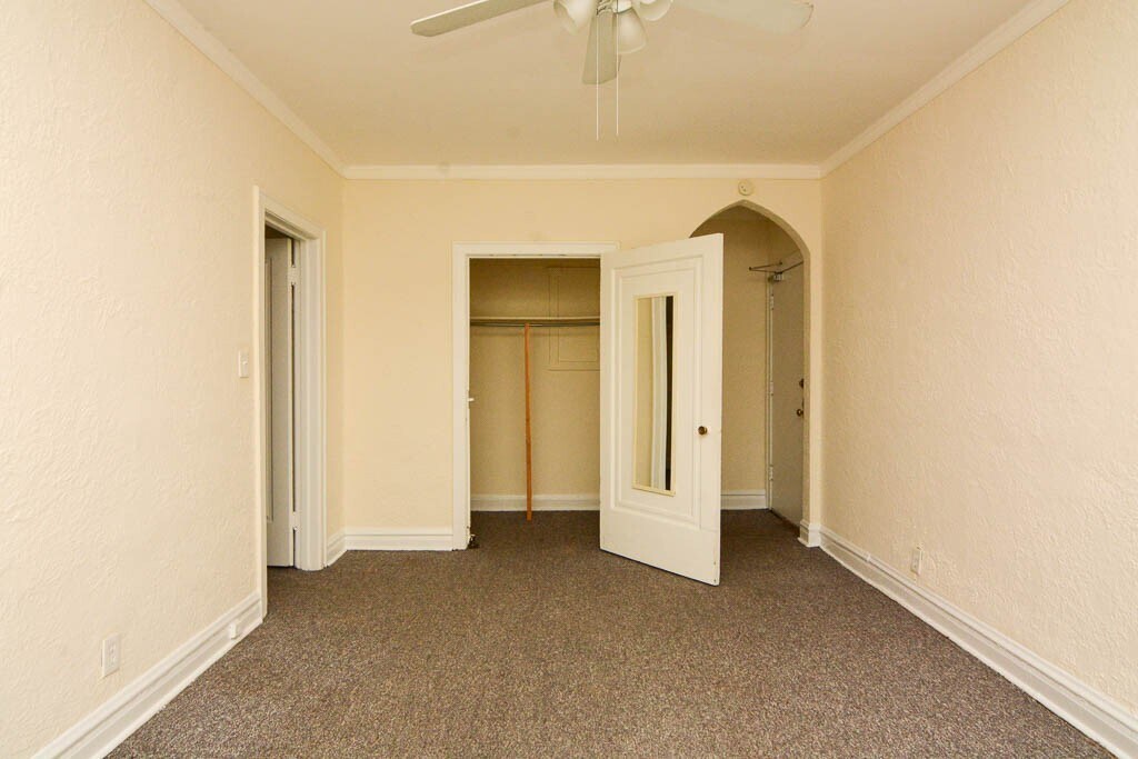 Building Photo - 4834 N Damen Ave