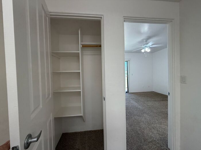 Building Photo - 1741 E Hedrick Dr