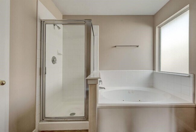 Building Photo - 18814 Bonners Park Cir