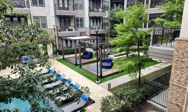 Building Photo - 11601 Domain Dr